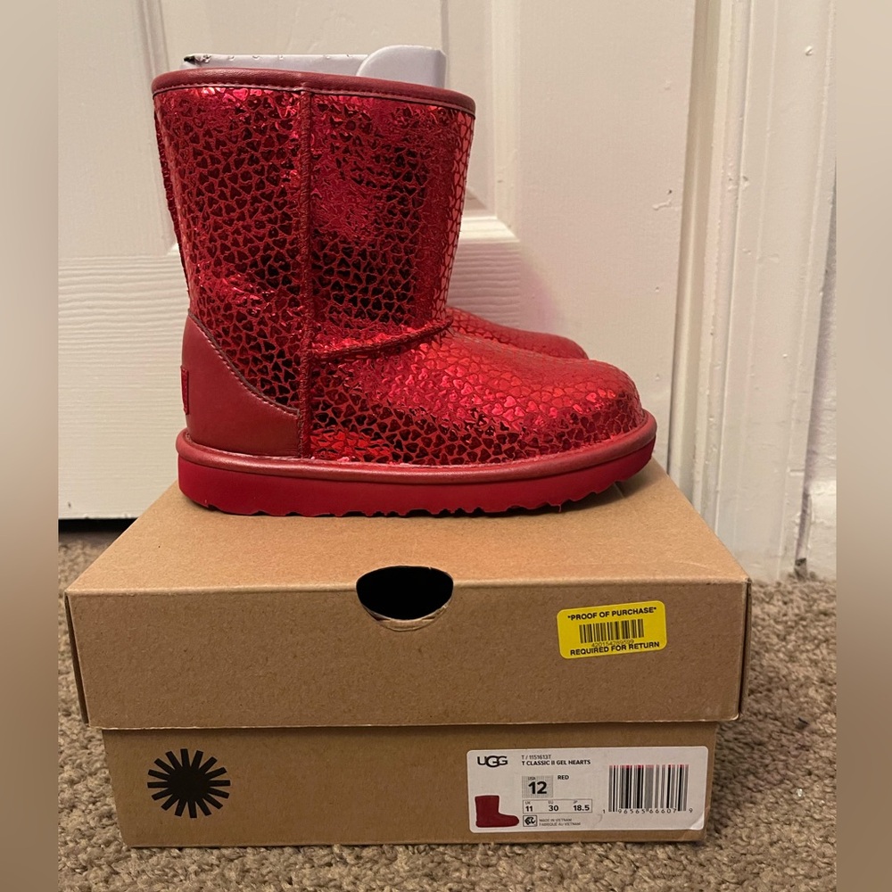 Toddlers Red Heart Print UGG Boots
